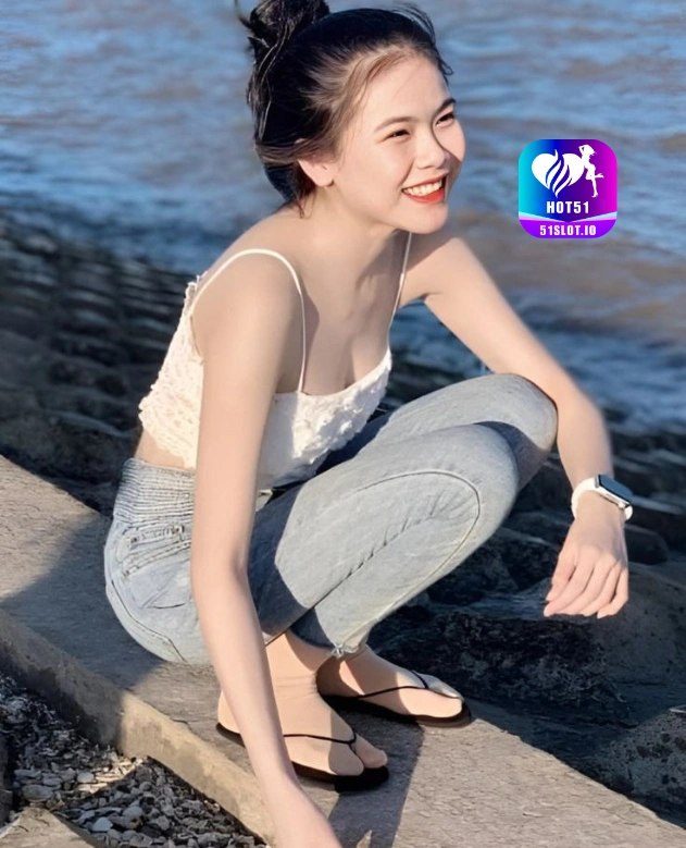 Ayu Rahmawati HOT51