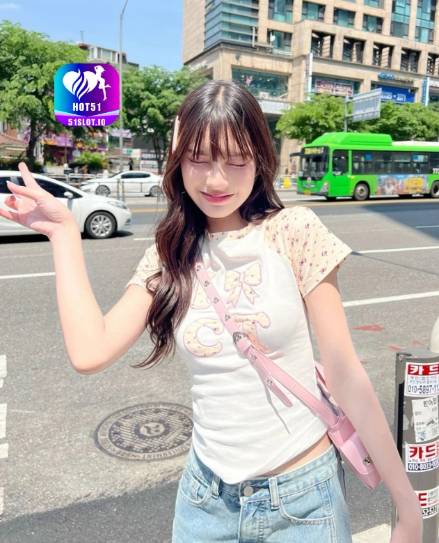 Ayu Siregar HOT51