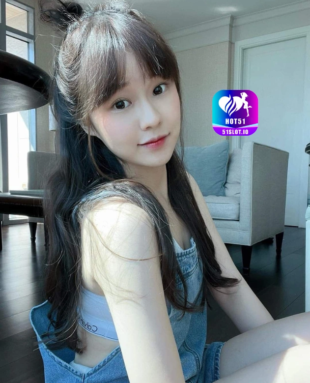 Bella Pertiwi HOT51