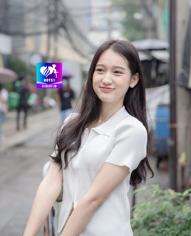 Dewi Gunawan HOT51
