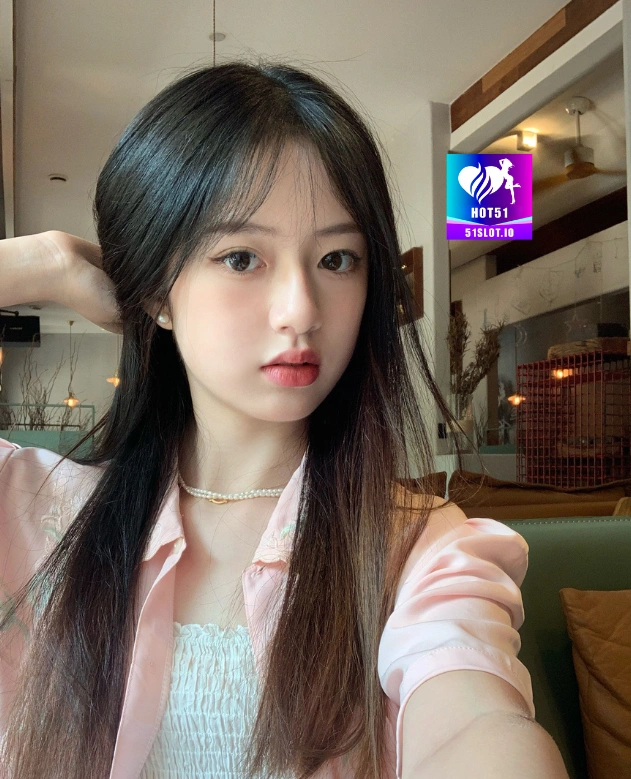 Dewi Permatasari HOT51