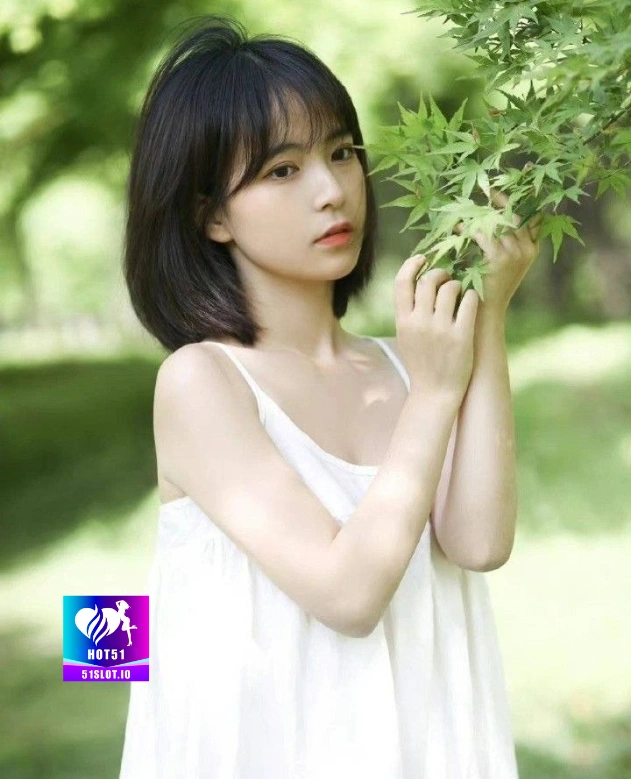 Dewi Pertiwi HOT51