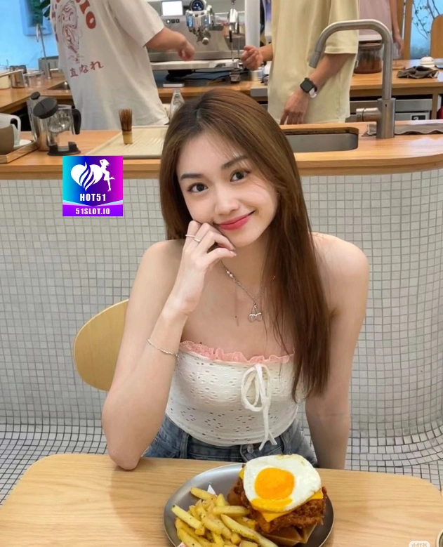 Dina Hutabarat HOT51
