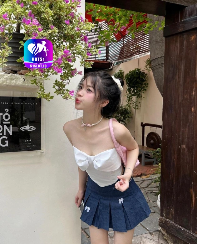 Dina Wijaya HOT51