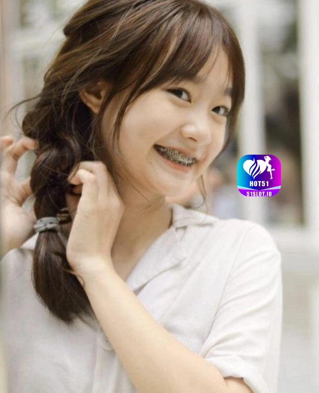 Indah Kartika HOT51