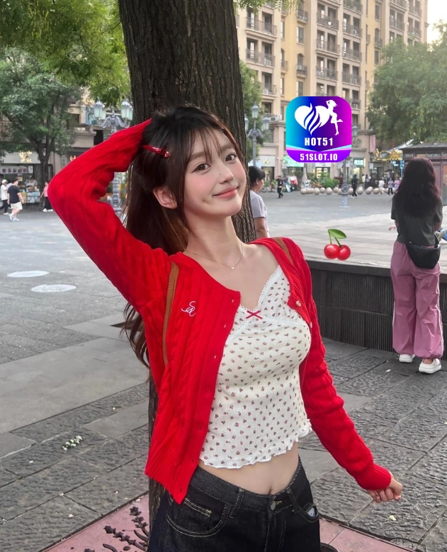 Indah Santoso HOT51