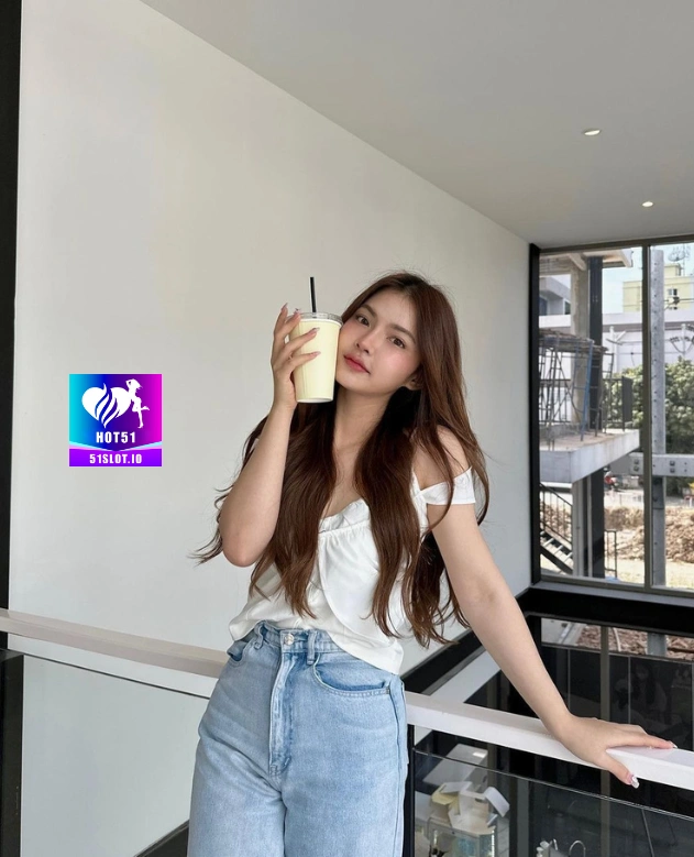 Indah Syahrini HOT51