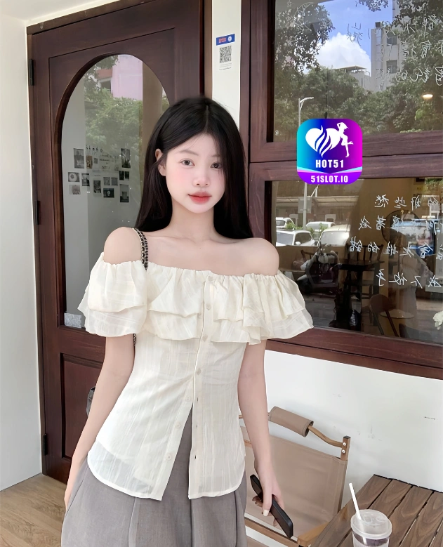 Lestari Pertiwi HOT51
