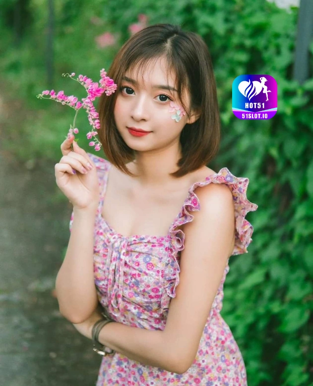 Lestari Pertiwi HOT51