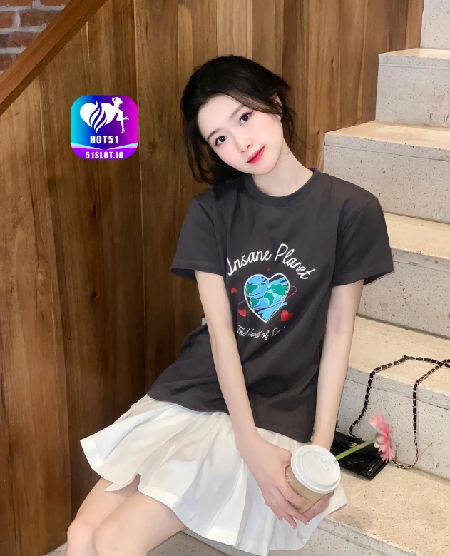 Lestari Pertiwi HOT51