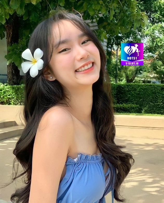 Lestari Santoso HOT51