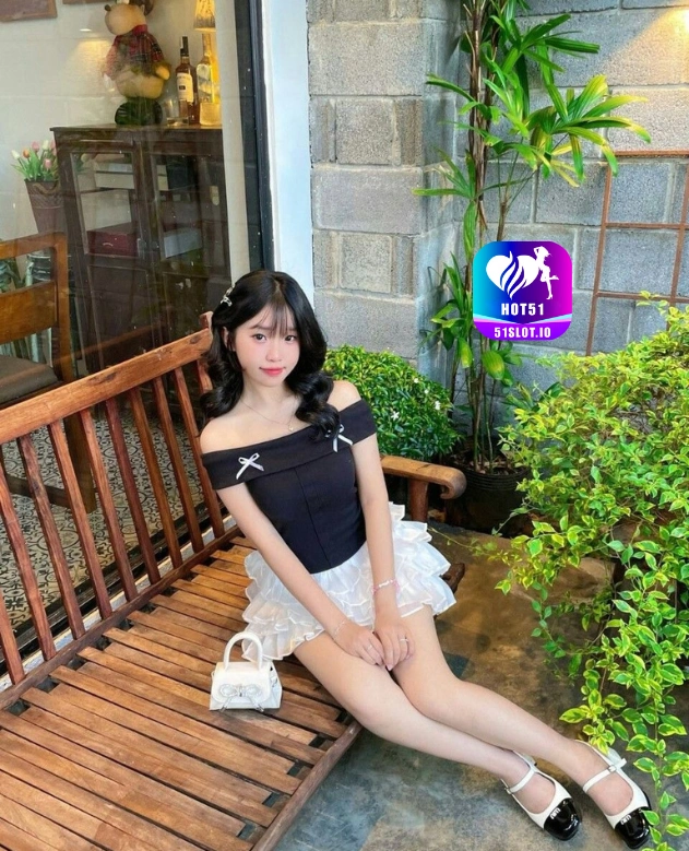 Melati Siregar HOT51