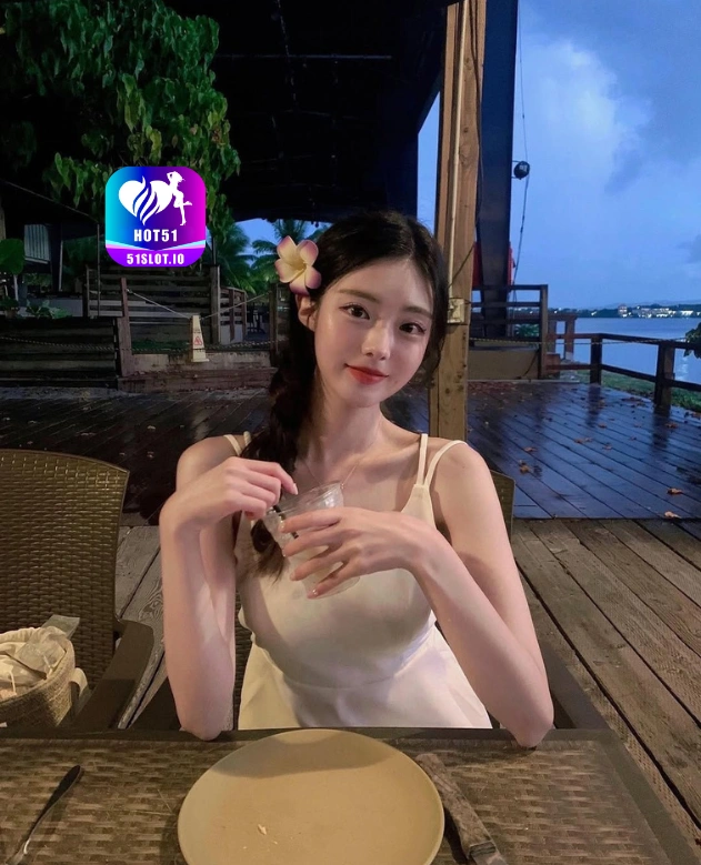 Nia Kartika HOT51