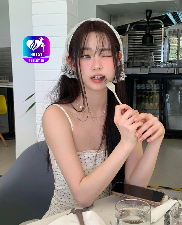Nia Kartika HOT51