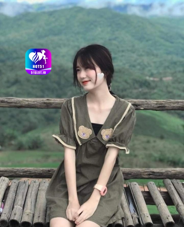 Putri Permatasari HOT51