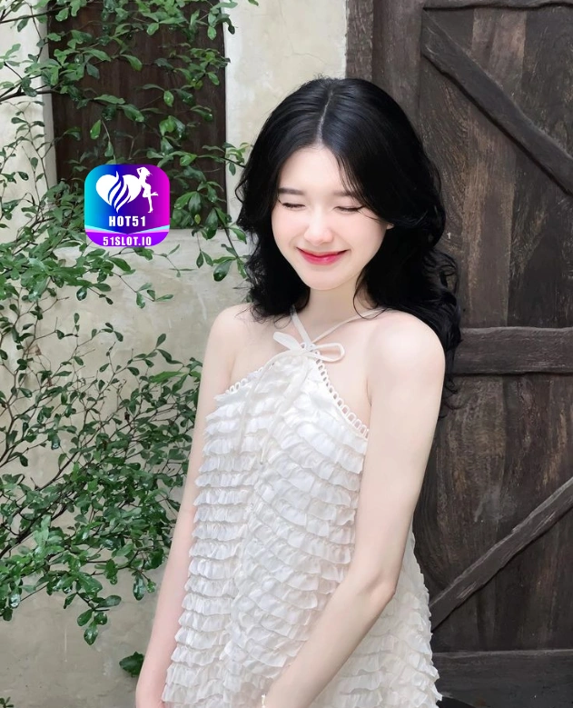 Putri Pertiwi HOT51