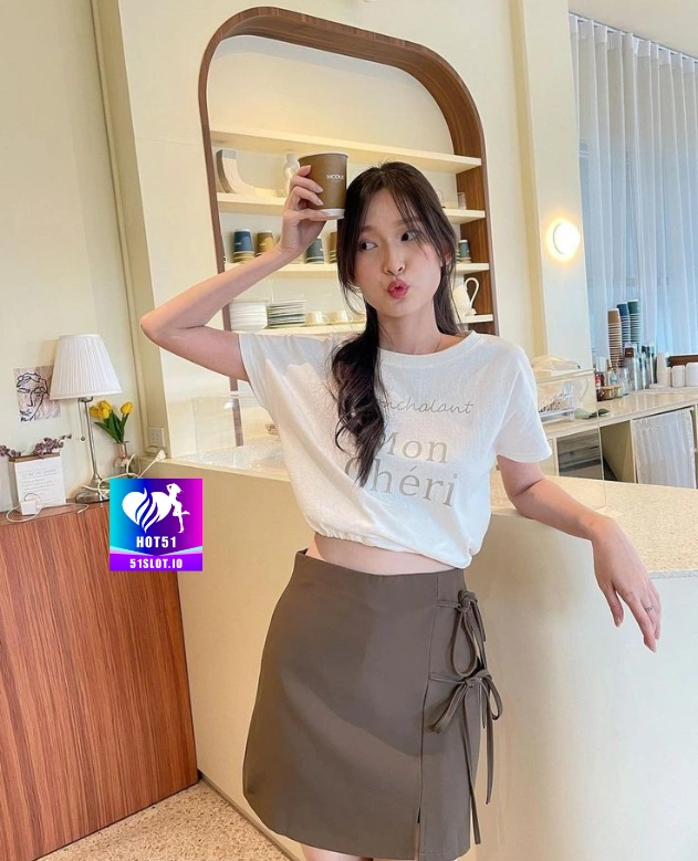 Ratu Anggraini HOT51