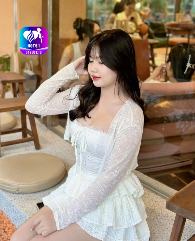 Ratu Pertiwi HOT51