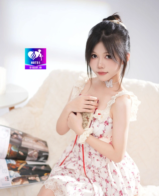 Ratu Rahmati HOT51