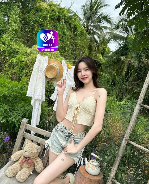 Siti Hutabarat ​HOT51