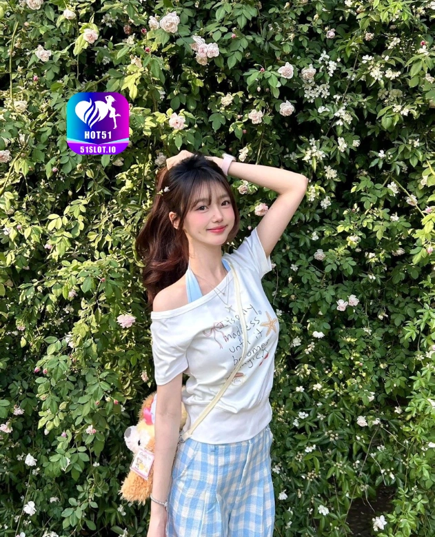 Siti Pertiwi HOT51