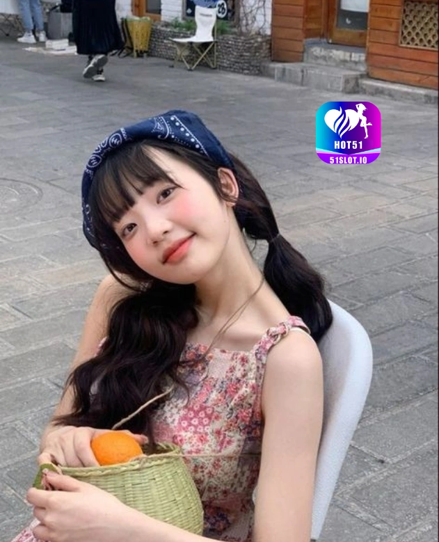 Tari Pertiwi HOT51