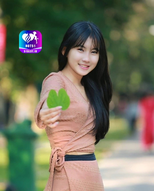 Tari Saputra HOT51